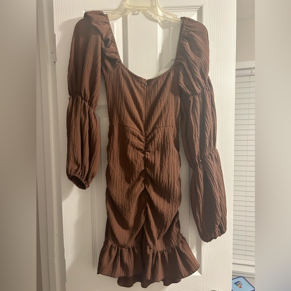 Pretty little thing chocolate long sleeve dress - Picture 3 of 4